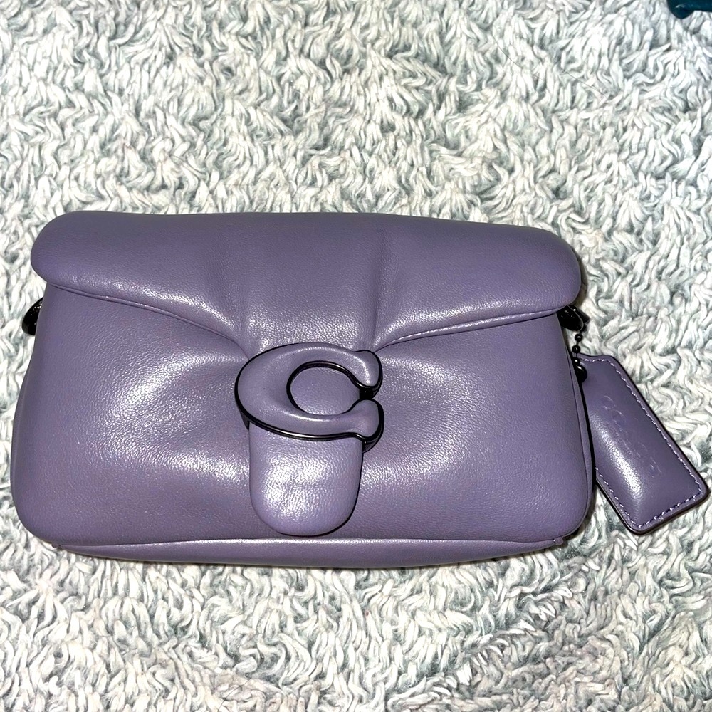 Coach pillow tabby 18-vintage purple 💕